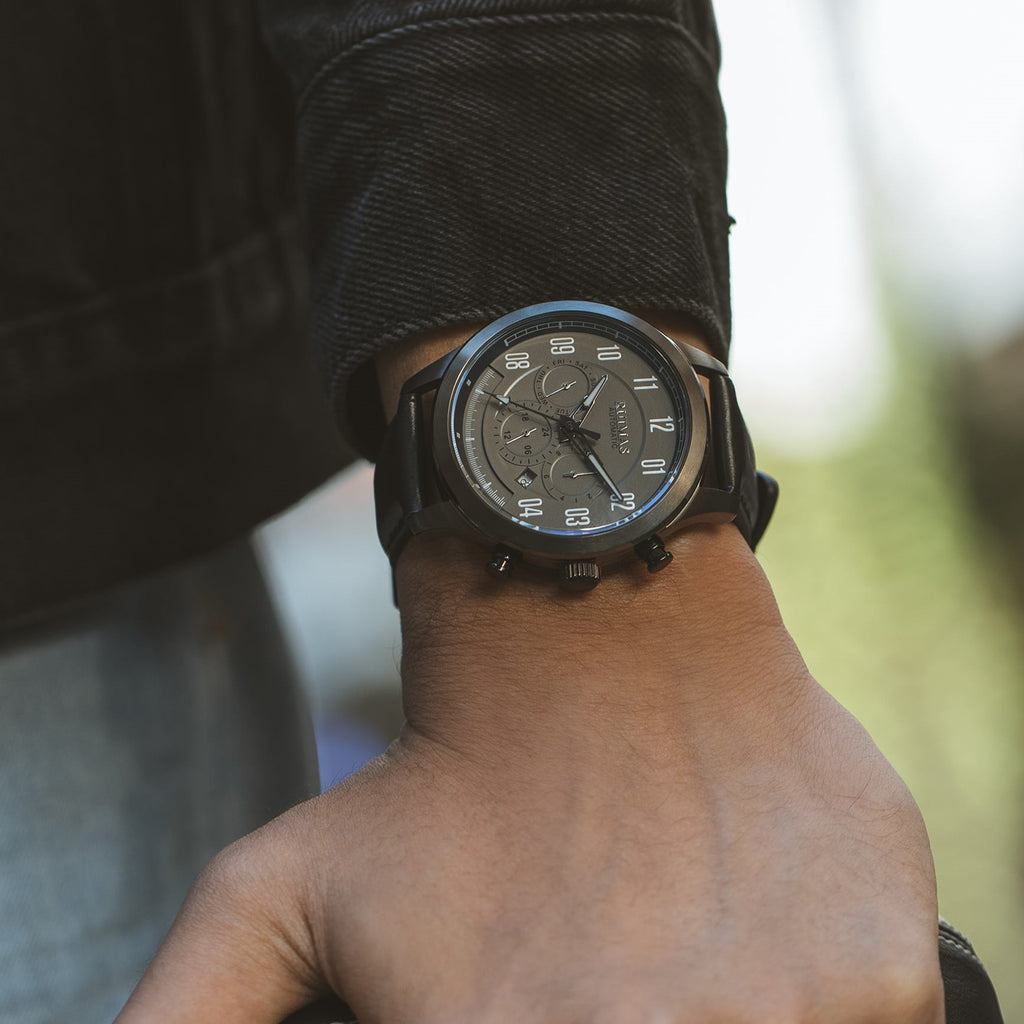 Montre RUIMAS pour homme – Style sport-chic de luxe, mouvement mécanique automatique, bracelet en cuir, aiguilles luminescentes, chronographe (modèle 6785)