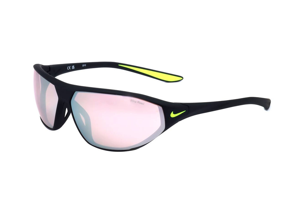 Lunettes de soleil Nike, modèle Aero Swift, noir mat / Road Chrome