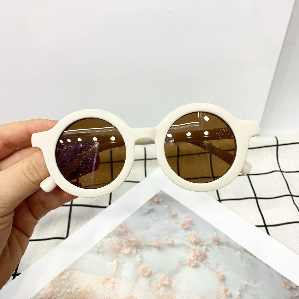 Lunettes de soleil colorées